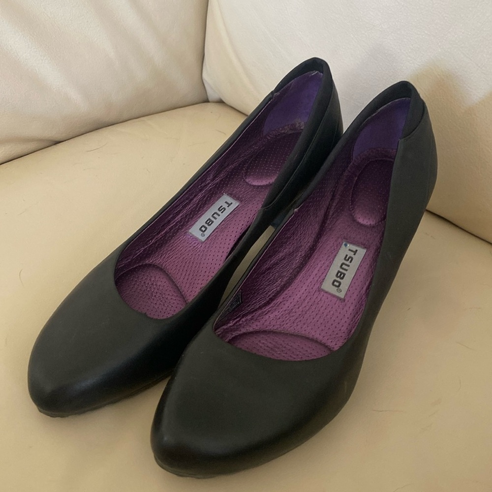 Heel Tsubo black out and Inside purple  size 9.5